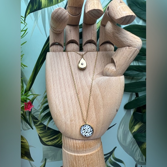 Black and White Polka-dot Pendant Necklace - Elegant Minimalist Layered Necklace - Picture 8 of 16